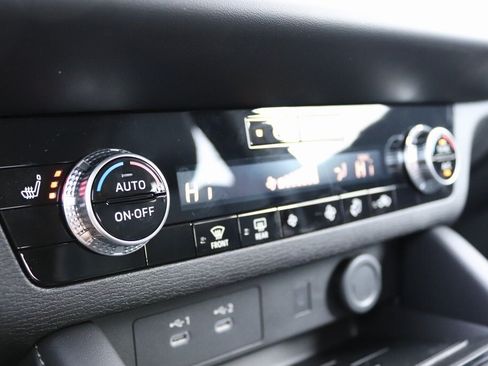 New 2026 Mitsubishi Outlander SE AWD/4WD image 13