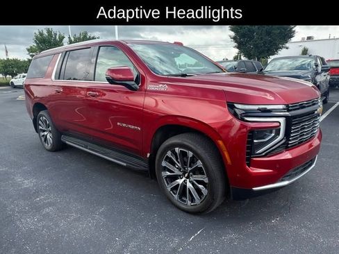 Used 2025 Chevrolet Suburban High Country AWD/4WD image 9