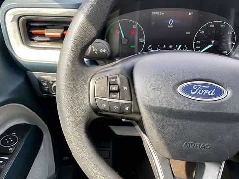 Used 2024 Ford Maverick XLT image 17