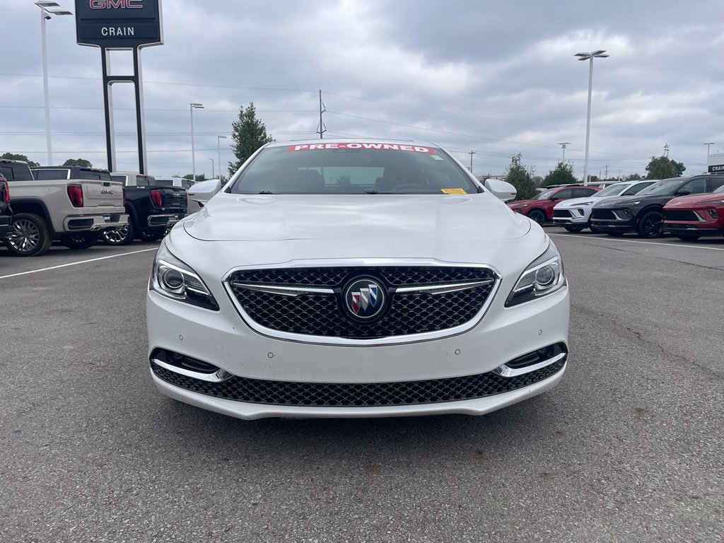 Used 2018 Buick LaCrosse Avenir w/ Driver Confidence Package #2 AWD/4WD image 2