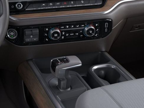 New 2026 GMC Sierra 1500 SLT image 23