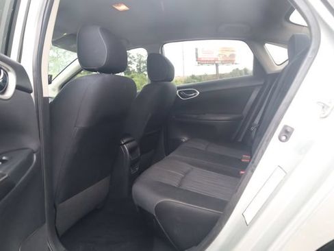 Used 2016 Nissan Sentra SV FWD image 19