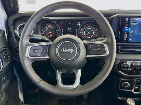 Used 2024 Jeep Wrangler Unlimited Sahara w/ Technology Group AWD/4WD image 14