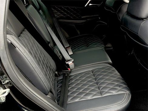 Used 2023 Mitsubishi Outlander SEL image 41