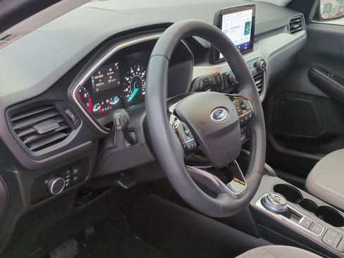 Certified 2022 Ford Escape SE w/ Cold Weather Package image 10