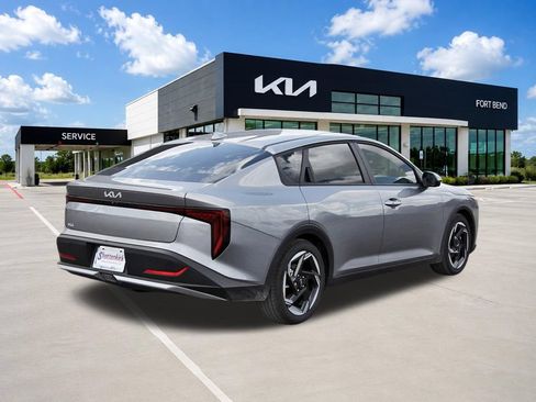 New 2026 Kia K4 EX FWD image 5