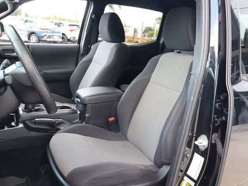 Used 2021 Toyota Tacoma TRD Sport RWD image 15