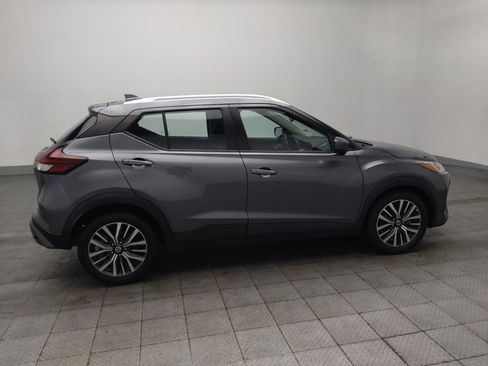 Used 2021 Nissan Kicks SV FWD image 10