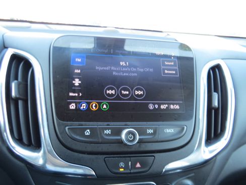 Used 2023 Chevrolet Equinox LT AWD/4WD image 23