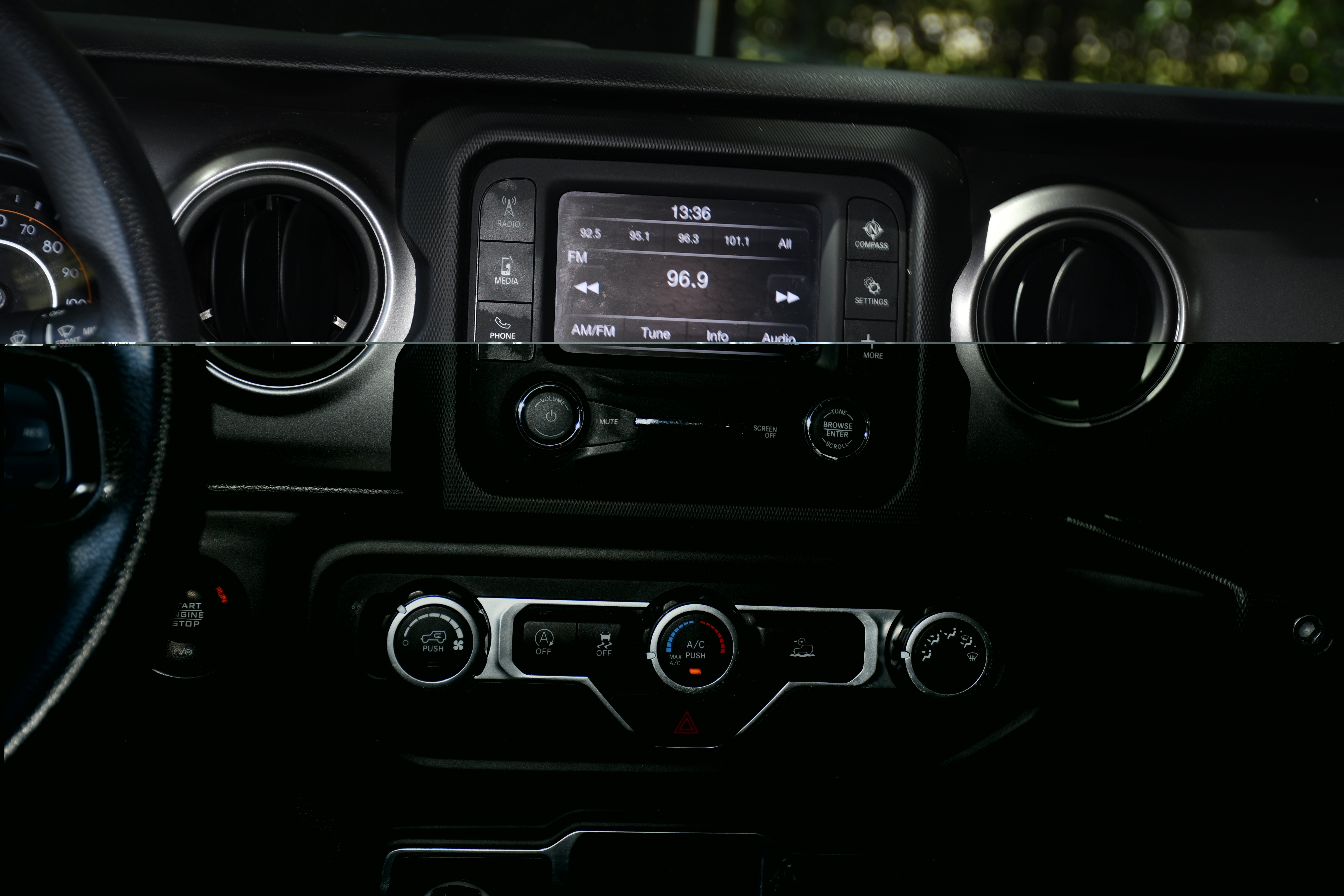 Used 2021 Jeep Wrangler Unlimited Sport AWD/4WD image 16