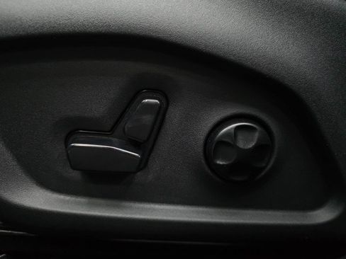 Used 2019 Jeep Compass Latitude w/ Popular Equipment Group AWD/4WD image 29