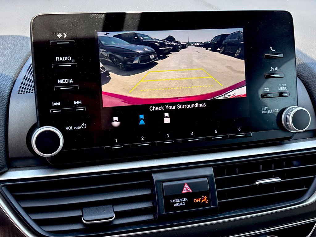Used 2020 Honda Accord LX image 17