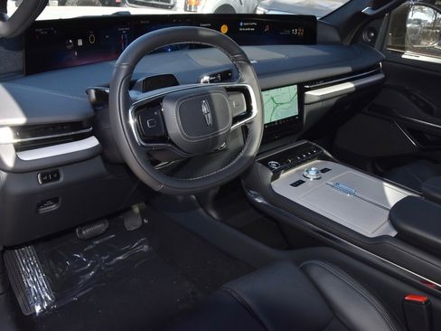 New 2025 Lincoln Navigator Reserve w/ Jet Appearance Package image 38