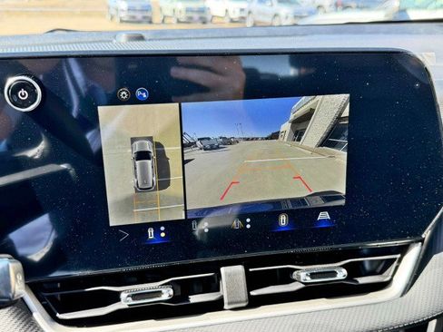 New 2026 Chevrolet Equinox LT w/ Convenience Package II image 23