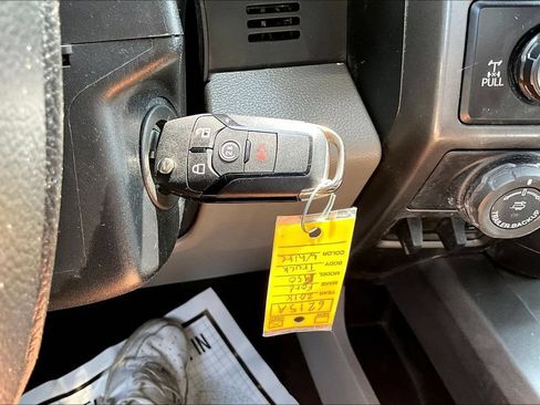 Used 2018 Ford F150 XLT w/ Equipment Group 302A Luxury AWD/4WD image 12