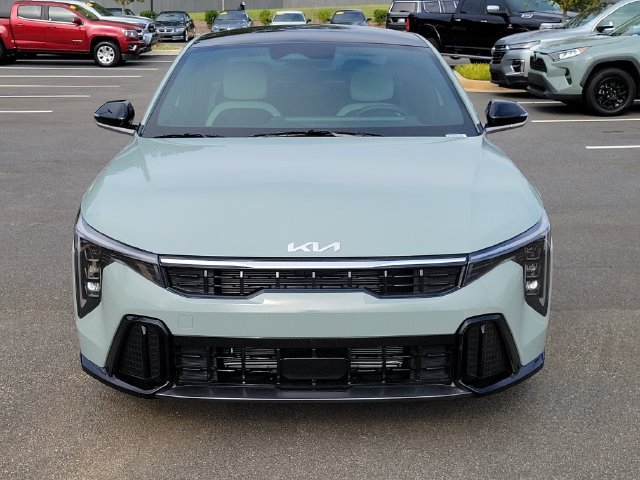 New 2026 Kia K4 GT-Line w/ GT-Line Premium Package FWD image 2