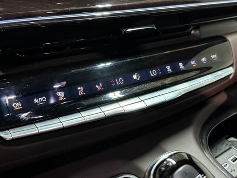 Certified 2023 Cadillac Escalade ESV Sport Platinum image 32