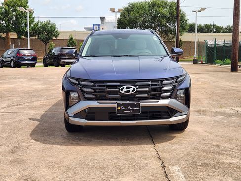 Used 2025 Hyundai Tucson SEL FWD image 3