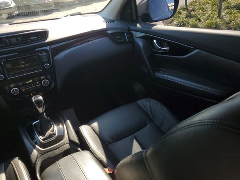 Used 2021 Nissan Rogue Sport SL image 21