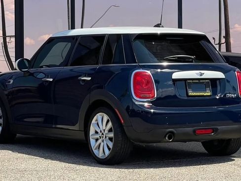 Used 2015 MINI Cooper 4-Door Hardtop image 8