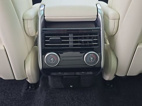 New 2026 Land Rover Range Rover SE AWD/4WD image 25