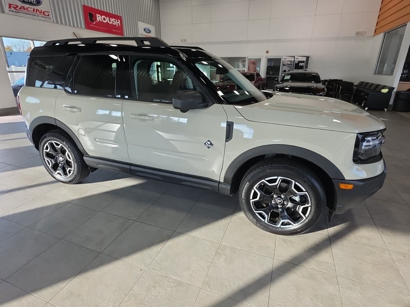 Used 2025 Ford Bronco Sport Outer Banks w/ Outer Banks Tech Package+ AWD/4WD image 5