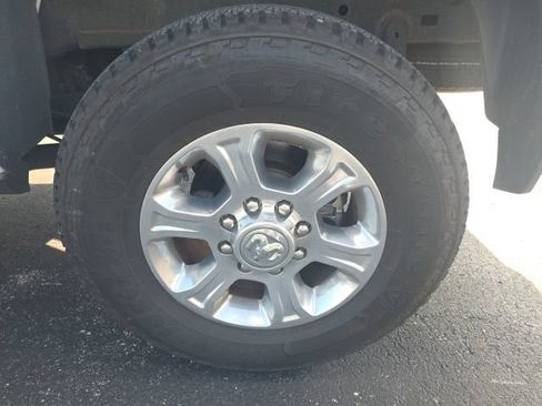 Used 2021 RAM 2500 Big Horn w/ Level 1 Equipment Group AWD/4WD image 29
