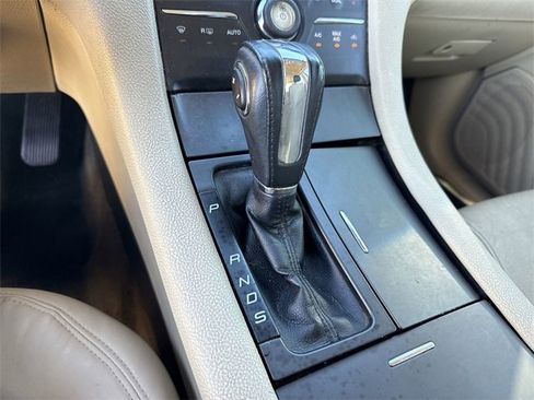 Used 2015 Ford Taurus SEL w/ Equipment Group 201A image 36