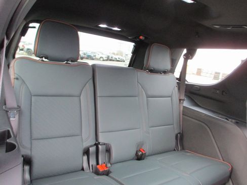 Certified 2025 GMC Yukon AT4 w/ AT4 Premium Plus Package image 28