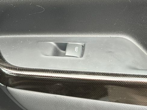 Used 2023 GMC Acadia AT4 w/ Technology Package image 22