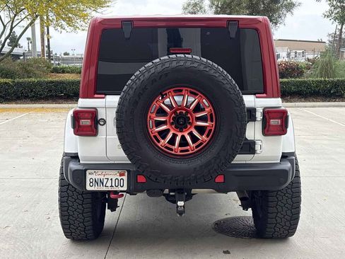 Used 2018 Jeep Wrangler Unlimited Rubicon AWD/4WD image 4