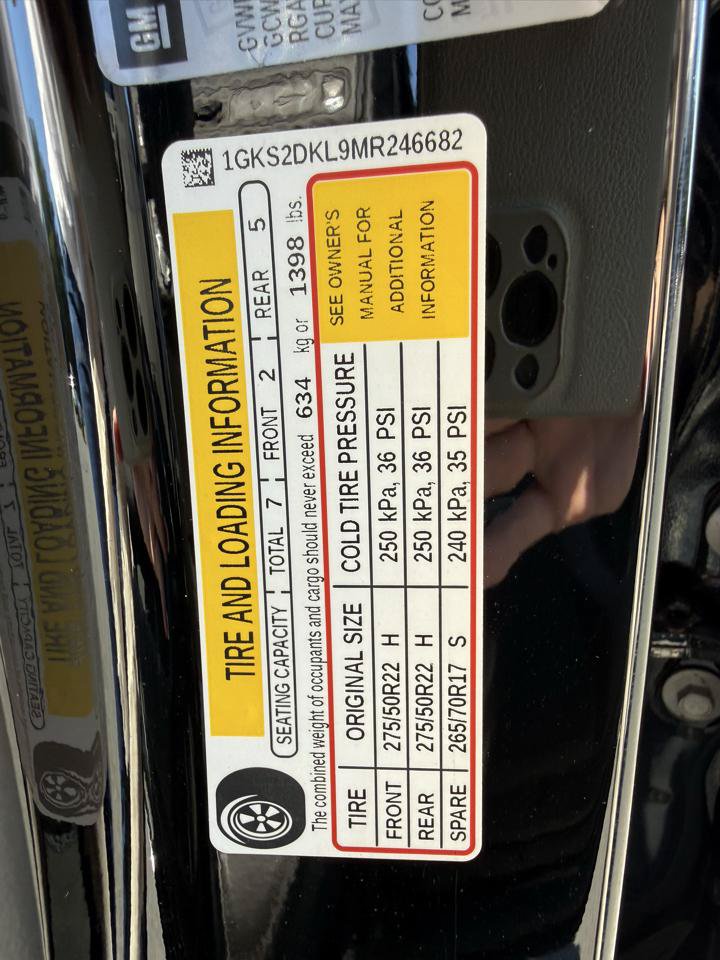 Used 2021 GMC Yukon Denali w/ Denali Ultimate Package AWD/4WD image 52