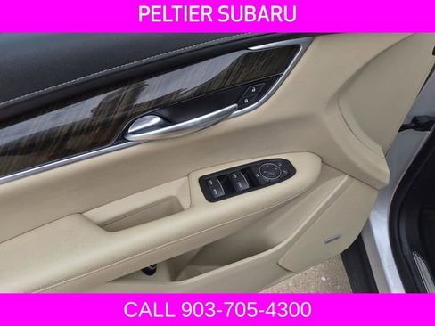Used 2019 Cadillac XT5 FWD image 24