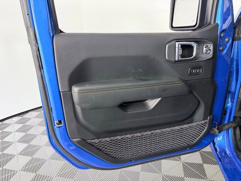 New 2026 Jeep Gladiator Sport image 9