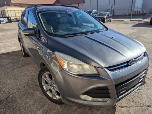 Used 2013 Ford Escape SEL image 2