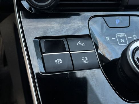 Used 2023 Toyota bZ4X XLE image 29