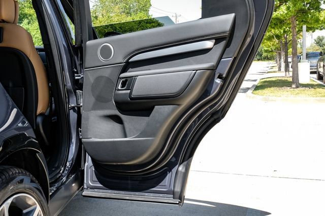 New 2026 Land Rover Discovery Limited Edition AWD/4WD image 57