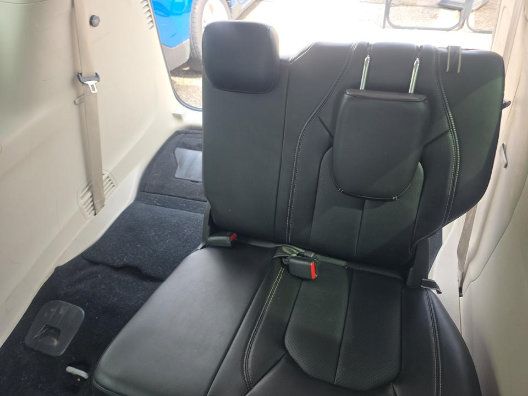 Used 2024 Chrysler Pacifica Limited FWD image 11
