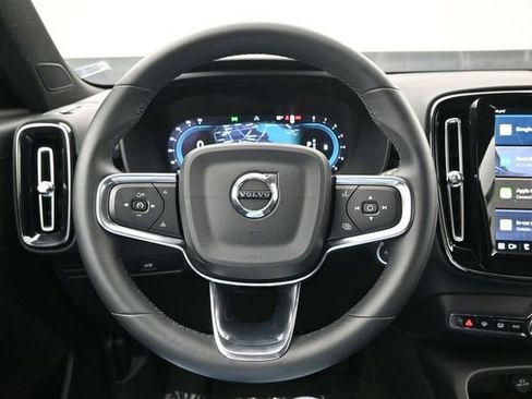 Used 2024 Volvo XC40 B5 Plus AWD/4WD image 26