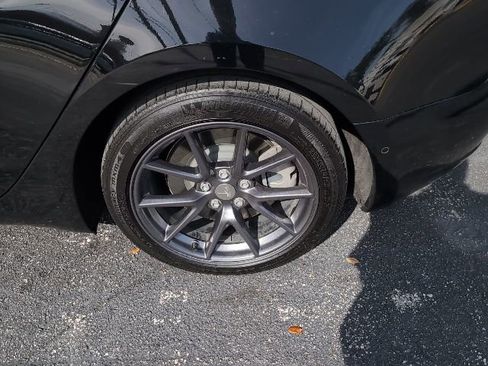 Used 2022 Tesla Model 3 Standard Range Plus image 7