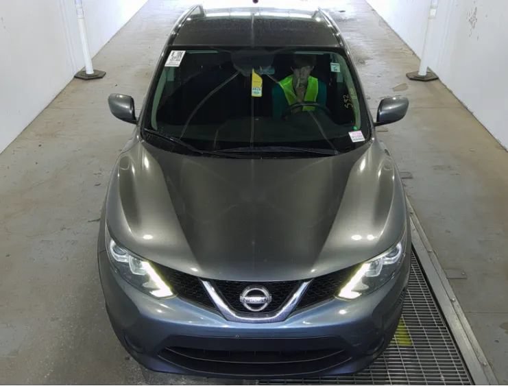 Used 2017 Nissan Rogue Sport S w/ S Appearance Package FWD image 4