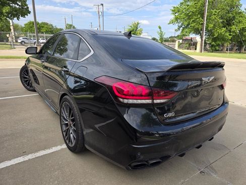 Used 2018 Genesis G80 3.3T Sport RWD image 3