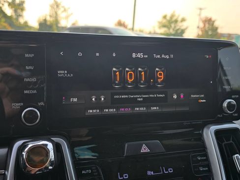 Used 2022 Kia Sorento S w/ Panoramic Sunroof Package FWD image 32