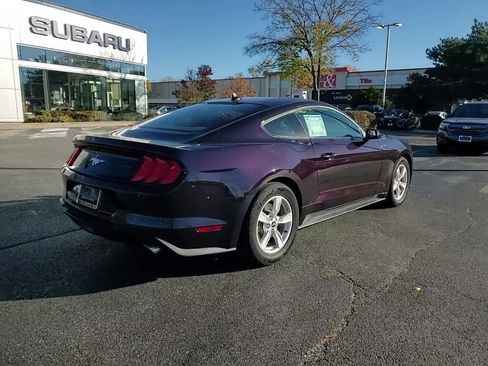 Used 2022 Ford Mustang Coupe image 5
