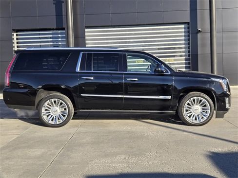 Used 2020 Cadillac Escalade ESV Platinum image 48