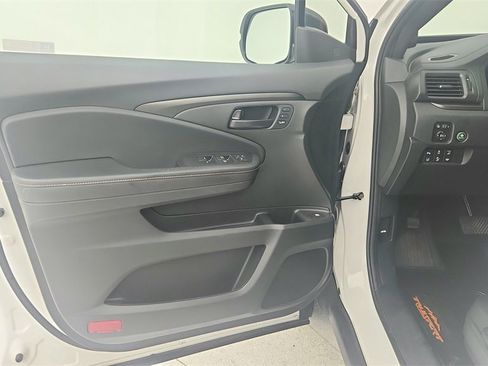 Used 2024 Honda Ridgeline TrailSport image 27