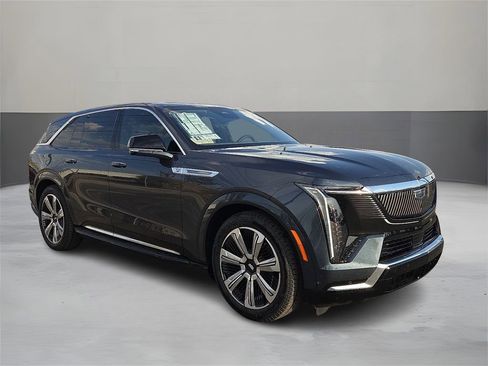 New 2026 Cadillac Escalade IQ Luxury 1 w/ LPO, Floor Liner Package image 6