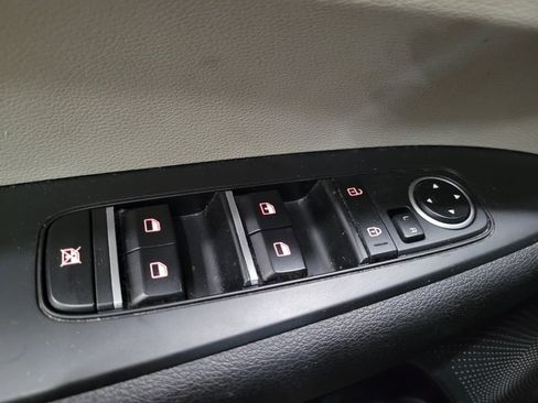 Used 2023 Kia Forte LXS w/ LXS Technology Package image 27