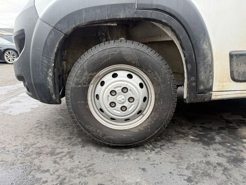 Used 2023 RAM ProMaster 2500 image 4