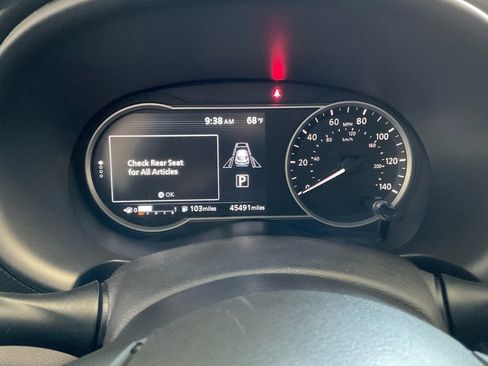 Used 2020 Nissan Kicks SV image 15